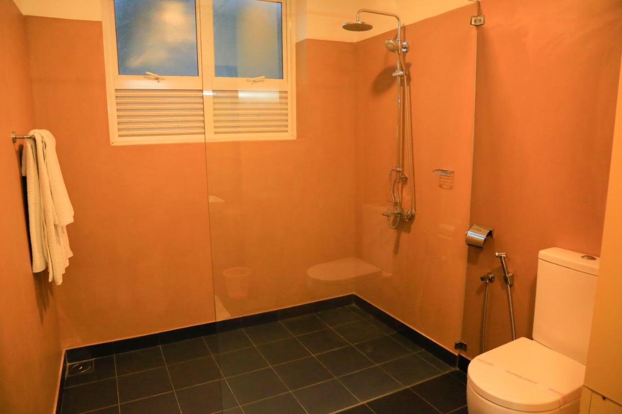 Tara Watergate Hotell Tissamaharama Exteriör bild